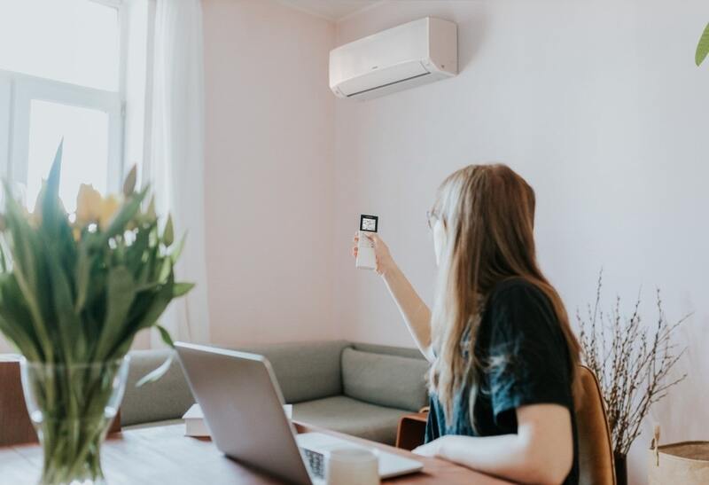 bật tắt máy lạnh nhiều lần có tốn điện không