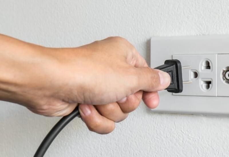 có nên ngắt điện tủ lạnh khi không sử dụng