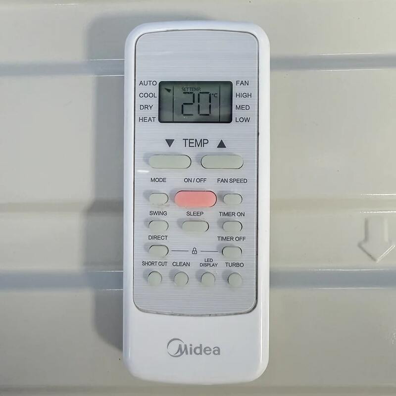 Điều khiển điều hòa bị khóa