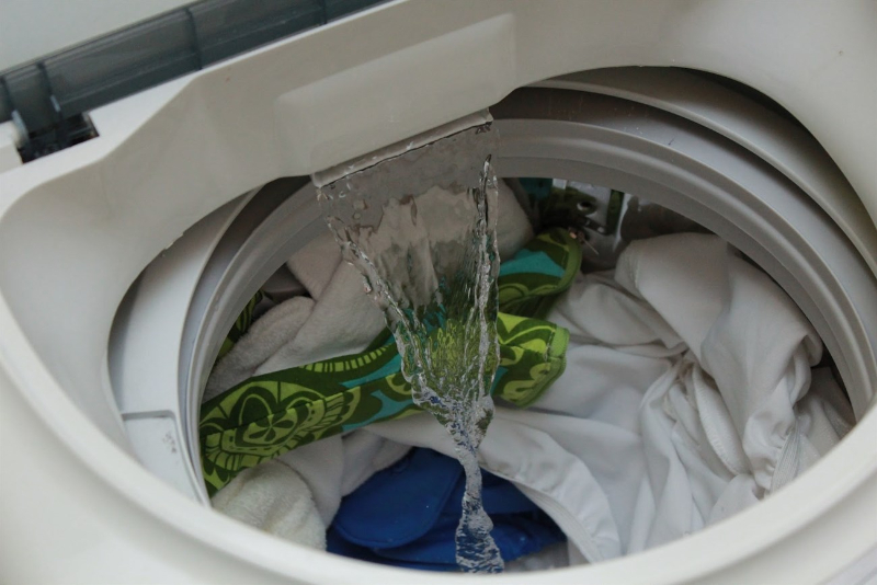 Máy giặt bị lỗi cấp nước liên tục? Nguyên nhân và cách sửa chính xác
