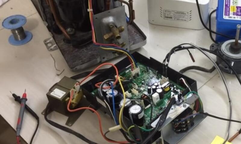 máy lạnh Panasonic báo đèn đỏ timer