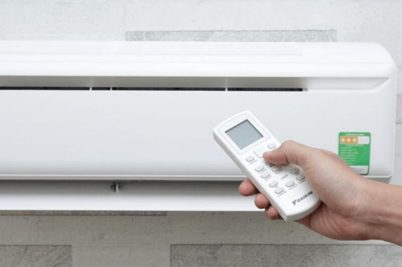 remote máy lạnh không tắt được