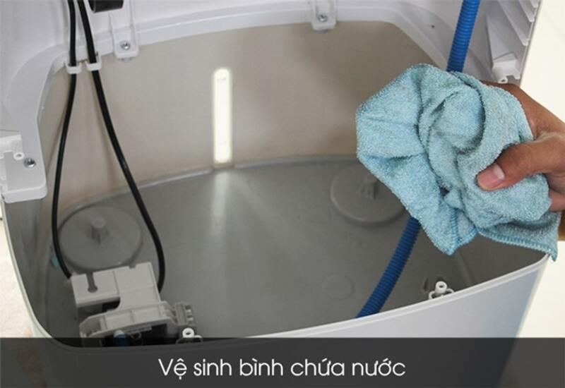 vệ sinh quạt hơi nước